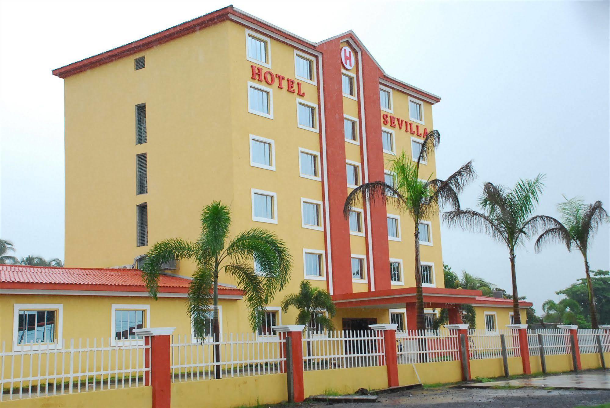 Hotel Sevilla Usulutan Exterior photo